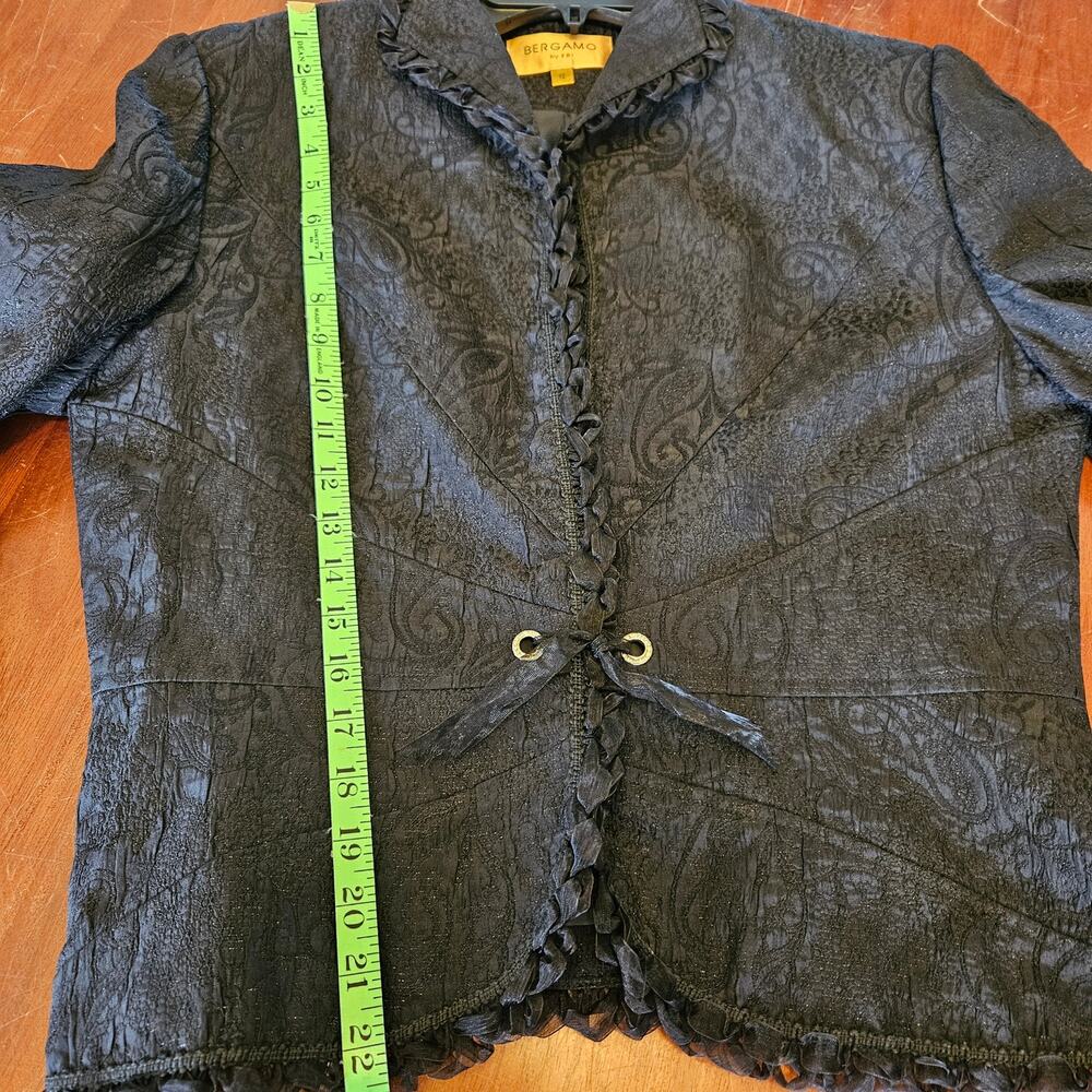 Bergamo ladies 2 piece black skirt suit - size 12 - Picture 6 of 8